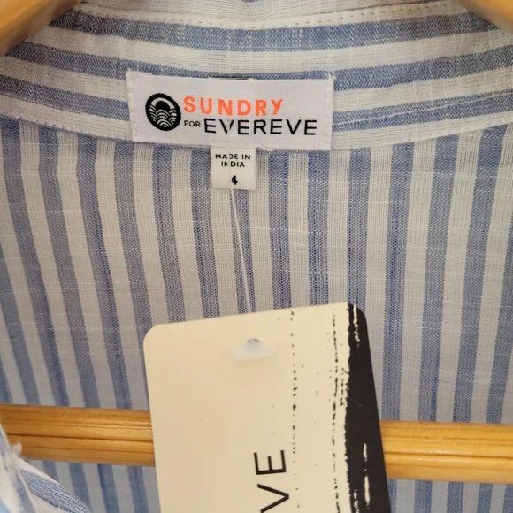 Sundry for Evereve Women's Plus Size 4 Button-up Top - Picture 3 of 6